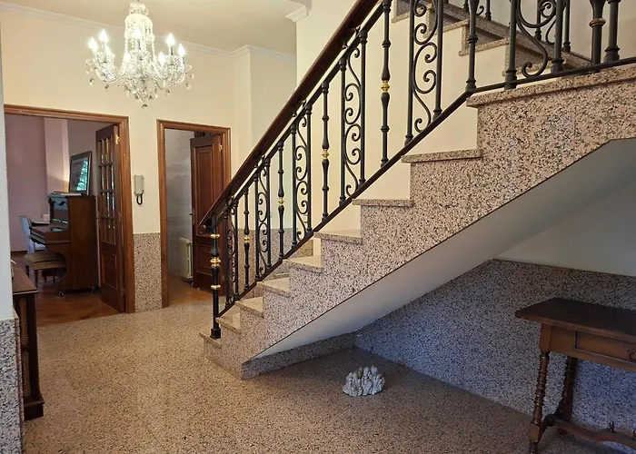 Oasis Ponte San Lazaro * Santiago de Compostela