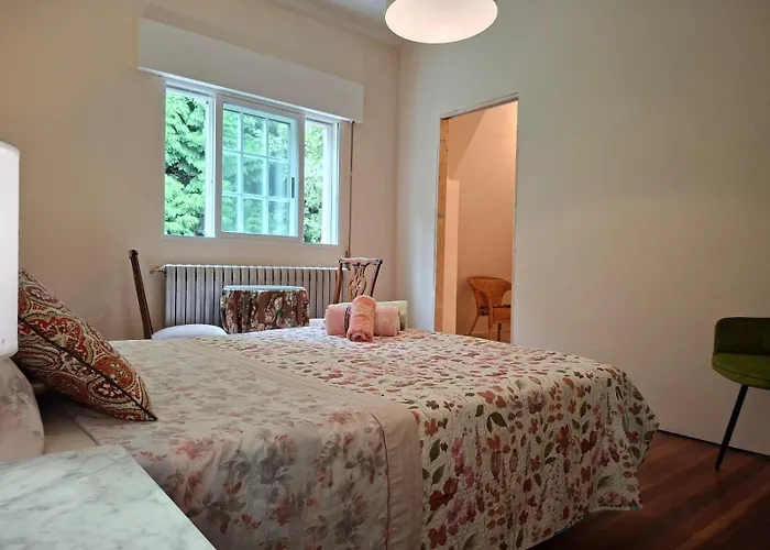 Oasis Ponte San Lazaro * Santiago de Compostela